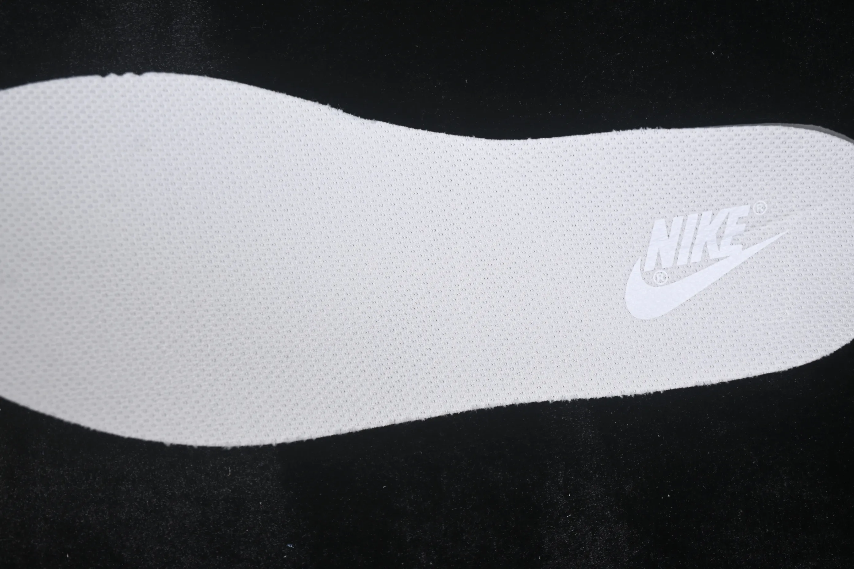 All categories Nk SB Dunk series Nk SB Dunk Low low-top sneakers Nike SB Dunk Low white, gray and pink color matching low-top casual sneakers IB3484-001